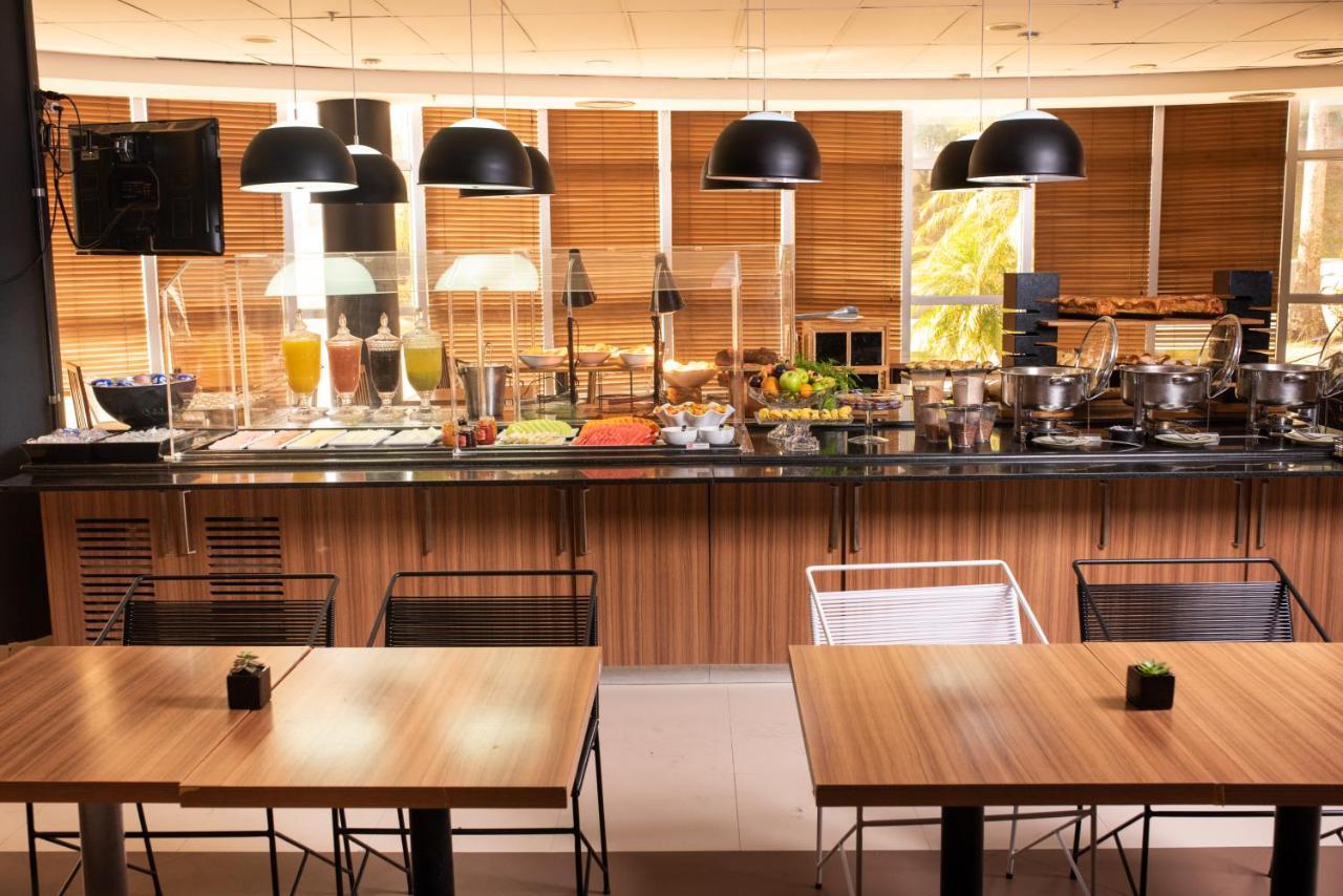 Ibis Betim Hotell Exteriör bild